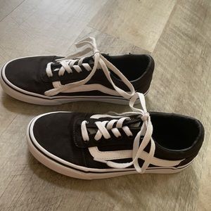 Vans old skool black and white sneakers